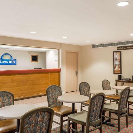 Days Inn By Wyndham West Des Moines - Clive Eksteriør billede