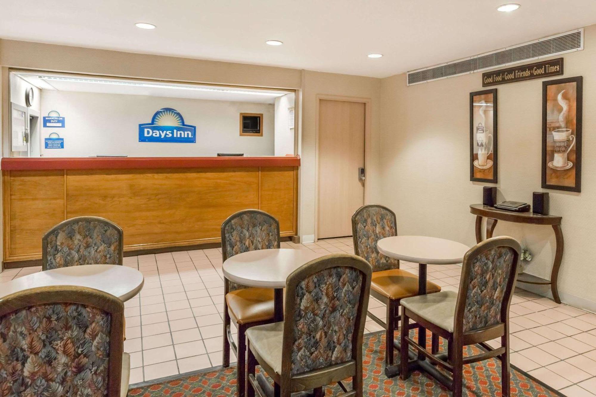 Days Inn By Wyndham West Des Moines - Clive Eksteriør billede
