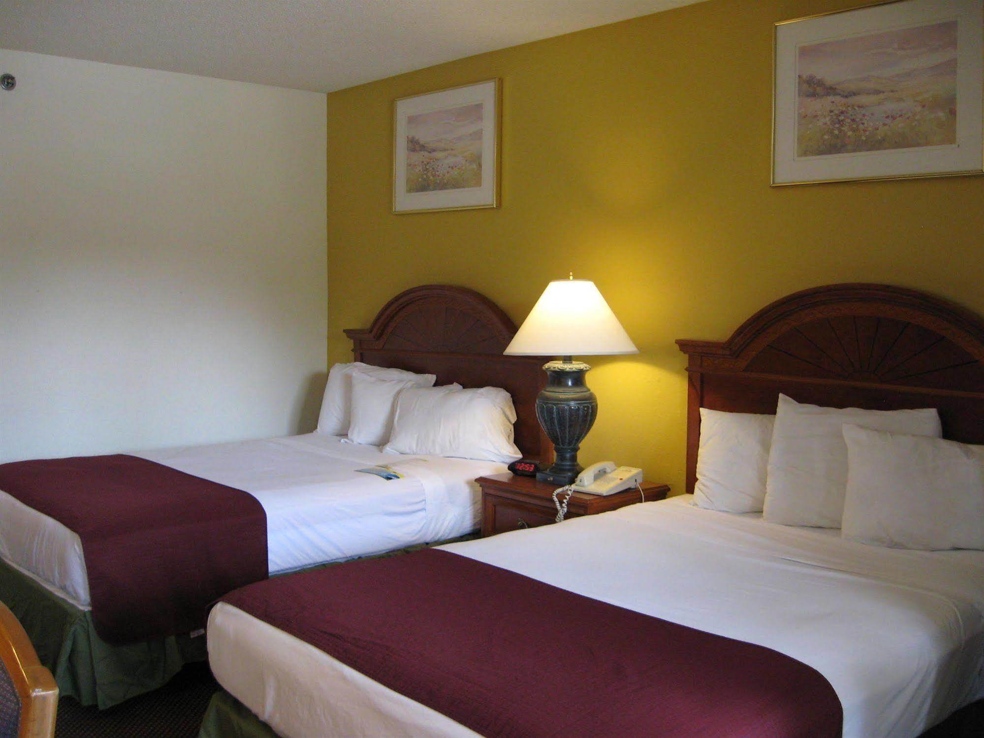 Days Inn By Wyndham West Des Moines - Clive Eksteriør billede