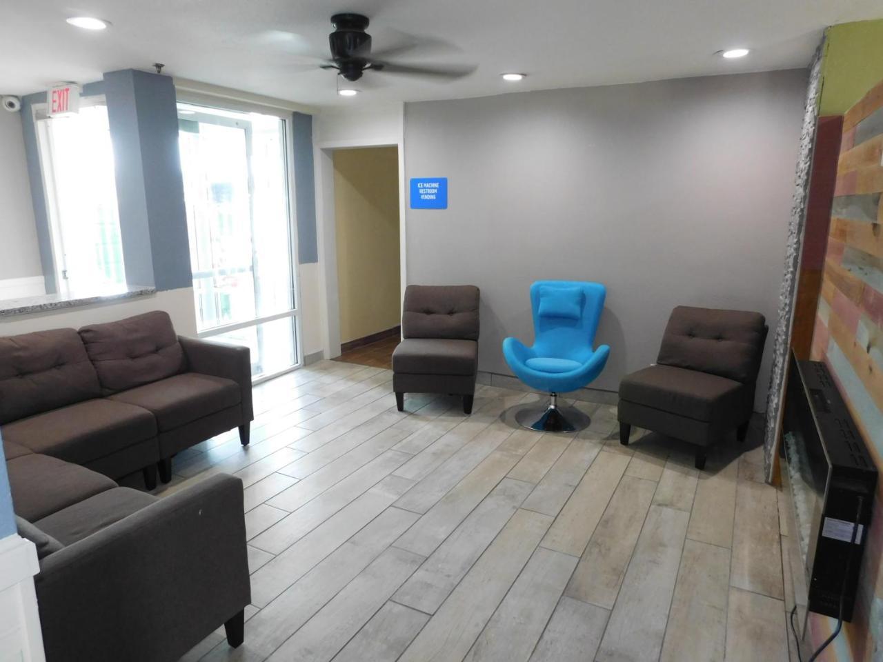 Days Inn By Wyndham West Des Moines - Clive Eksteriør billede