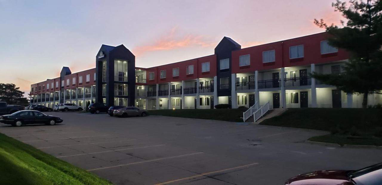 Days Inn By Wyndham West Des Moines - Clive Eksteriør billede